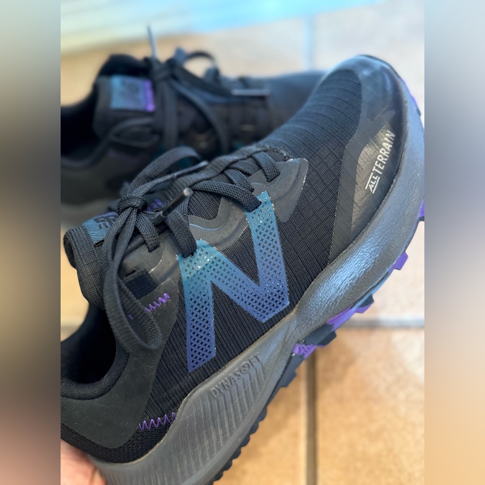 NEW BALANCE NITREL V4  trail running shoes- WOMENS- New - size 6.5